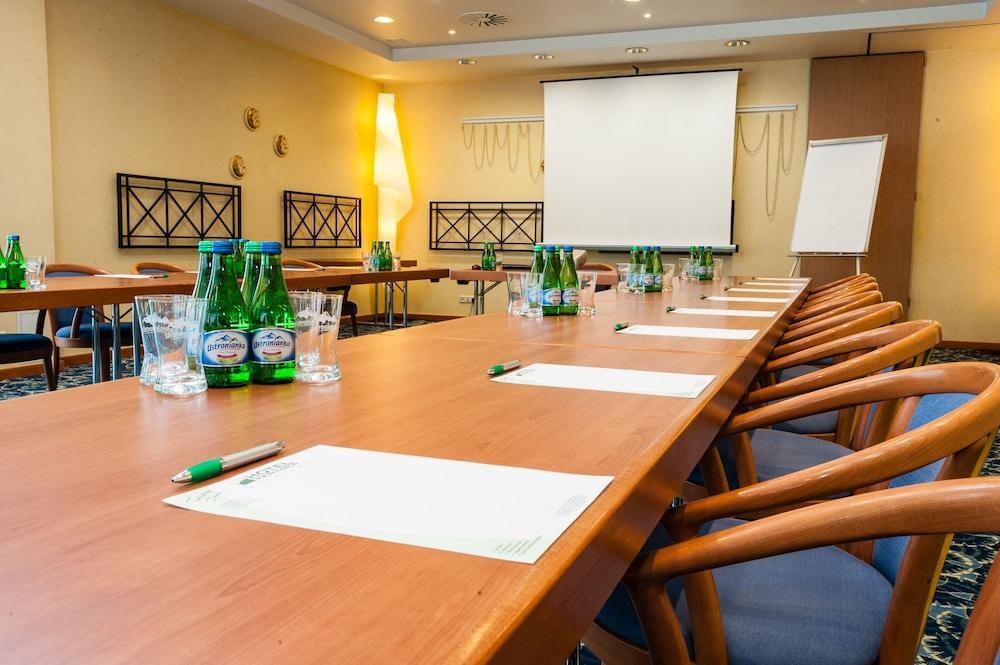 Hotel Partner Warsaw Luaran gambar